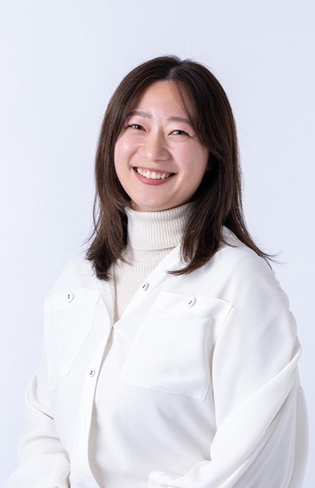 スタッフ 岩本 絵里香